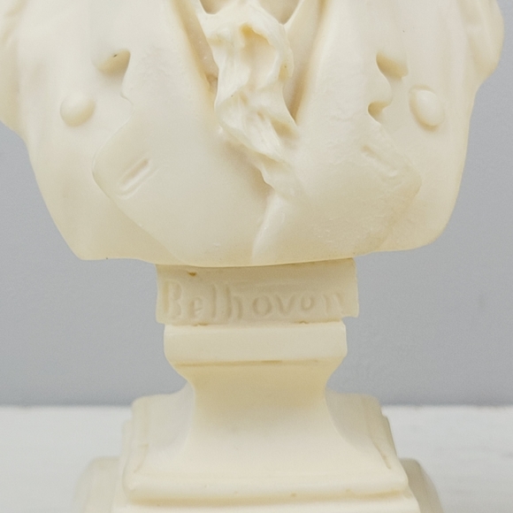 Bethoven and Chopin Resin Bust Sculptures made in Italy - Picture 7 of 16